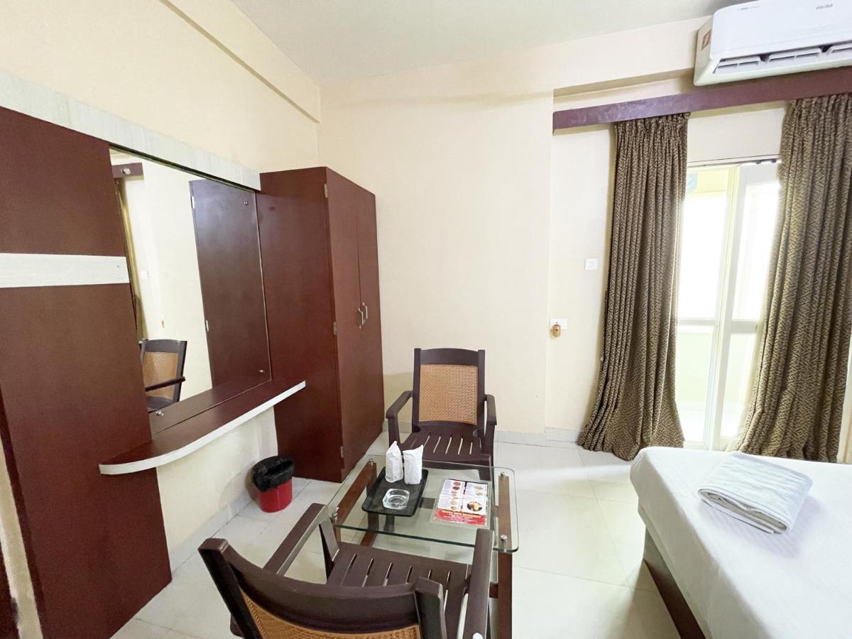 Hotel Golden Wave Пури Экстерьер фото