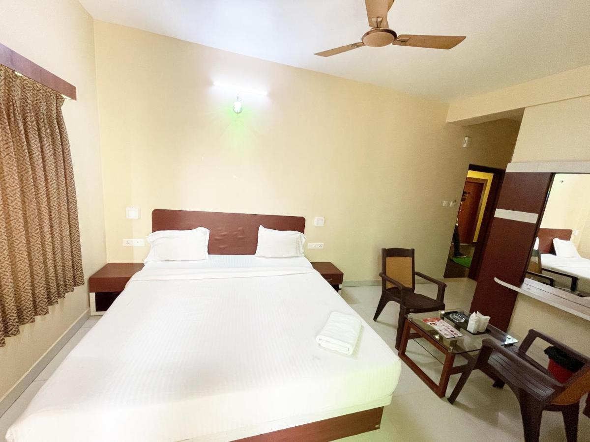 Hotel Golden Wave Пури Экстерьер фото