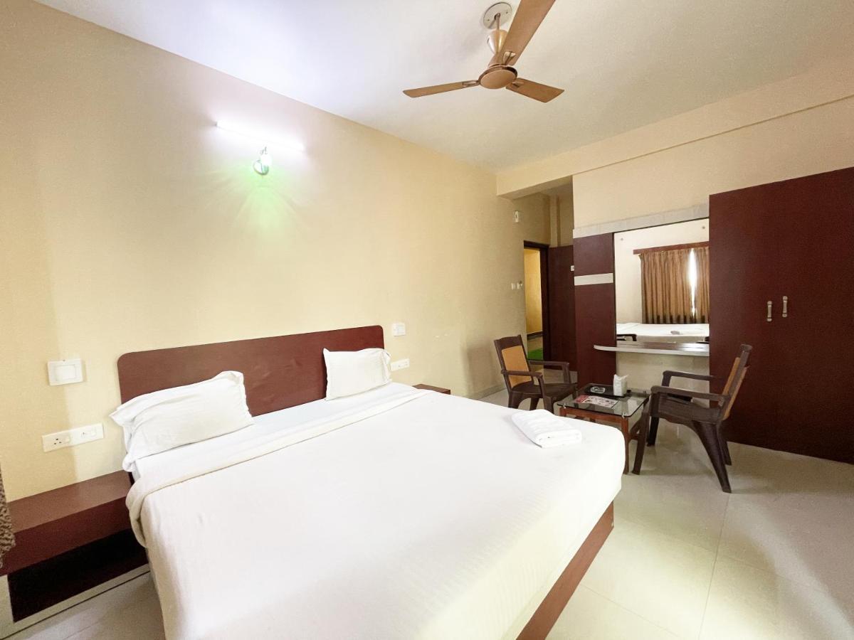 Hotel Golden Wave Пури Экстерьер фото