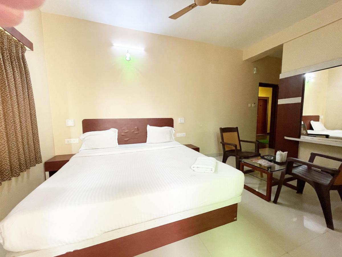 Hotel Golden Wave Пури Экстерьер фото