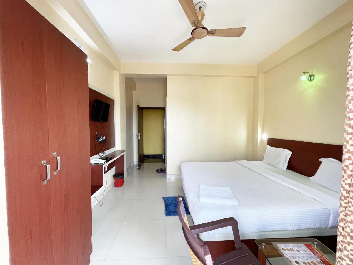 Hotel Golden Wave Пури Экстерьер фото