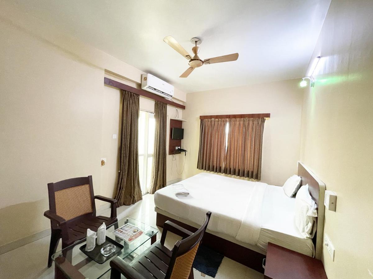 Hotel Golden Wave Пури Экстерьер фото