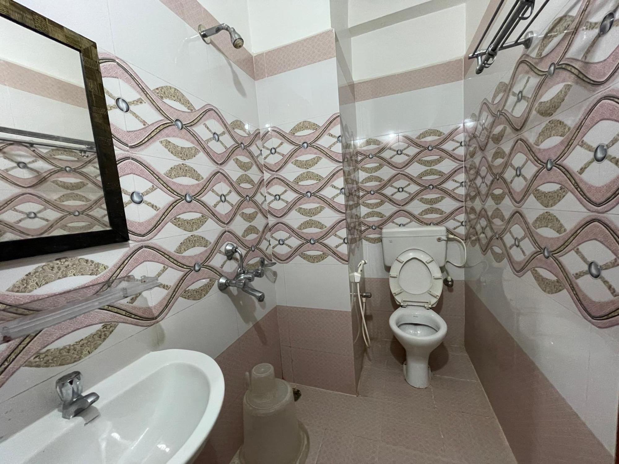 Hotel Golden Wave Пури Экстерьер фото